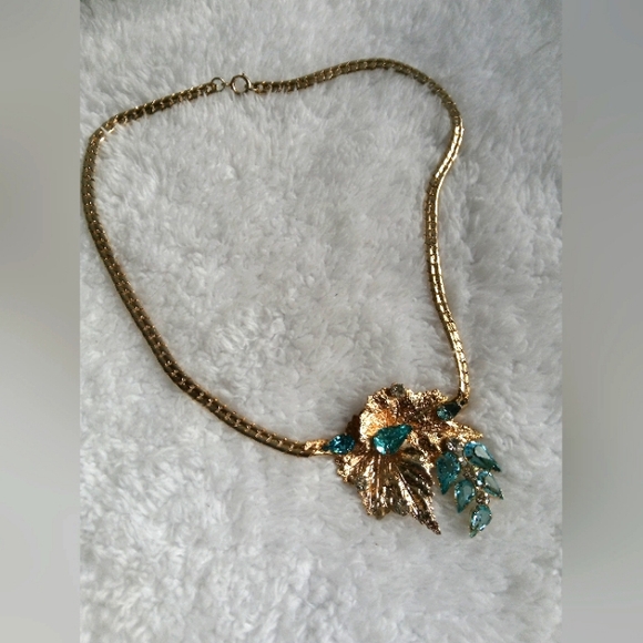SCITARELLI BLUE RHINESTONE GOLD TONE NECKLACE SIGNED - Picture 1 of 12